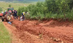 Traktör Devrildi: 1'i Çocuk 2 Kişi Öldü