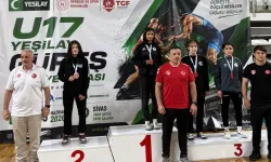 Afyonlu Sporculardan Madalya Yağmuru