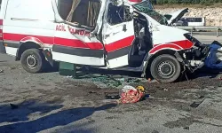 Kütahya-Afyon Yolunda Feci Kaza: 1 Ölü 4 Yaralı