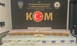 Polis 700 Paket Gümrük Kaçağı Sigara Ele Geçirdi