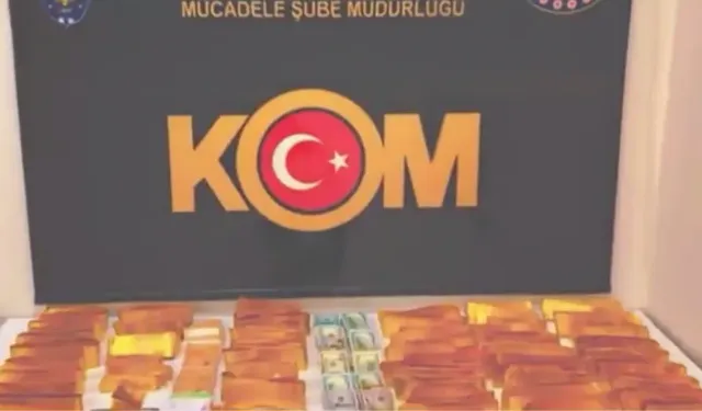 Polis Tarih Yazdı: 30 Adet 1 Kiloluk Külçe Altın Ele Geçirildi