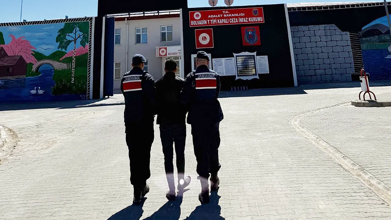 19 Yılı Aşkın Cezası Vardı Bolvadin'de Yakalandı