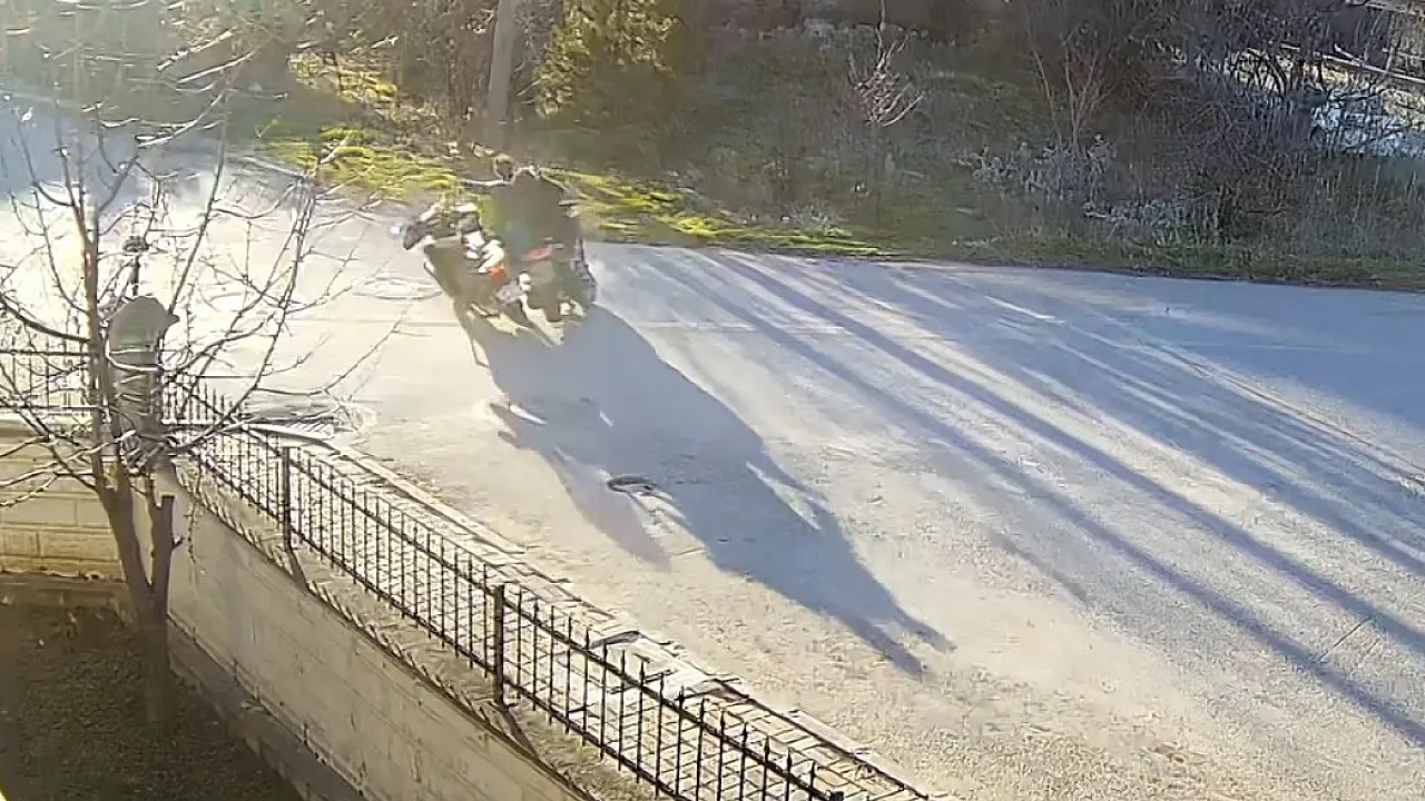 Afyon'da Akıl Almaz Kaza Kamerada